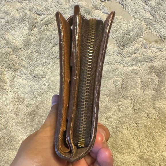 Vintage Louis Vuitton Zip Around Wallet With Snap - Picture 6 of 9